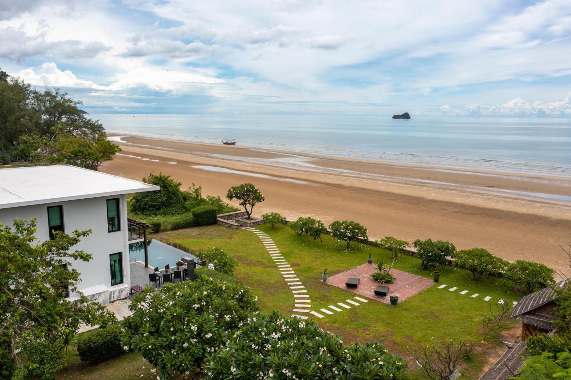 Beachfront Modern 4 Bedroom Pool Villa - Rv Hua Hin Ngoại thất bức ảnh