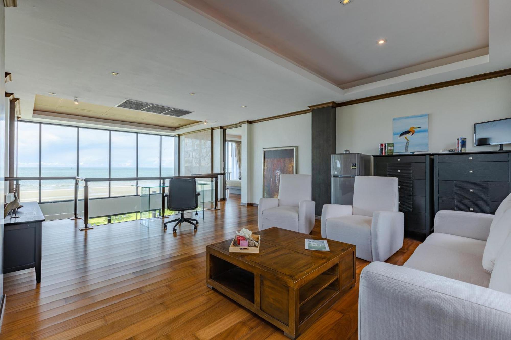 Beachfront Modern 4 Bedroom Pool Villa - Rv Hua Hin Ngoại thất bức ảnh