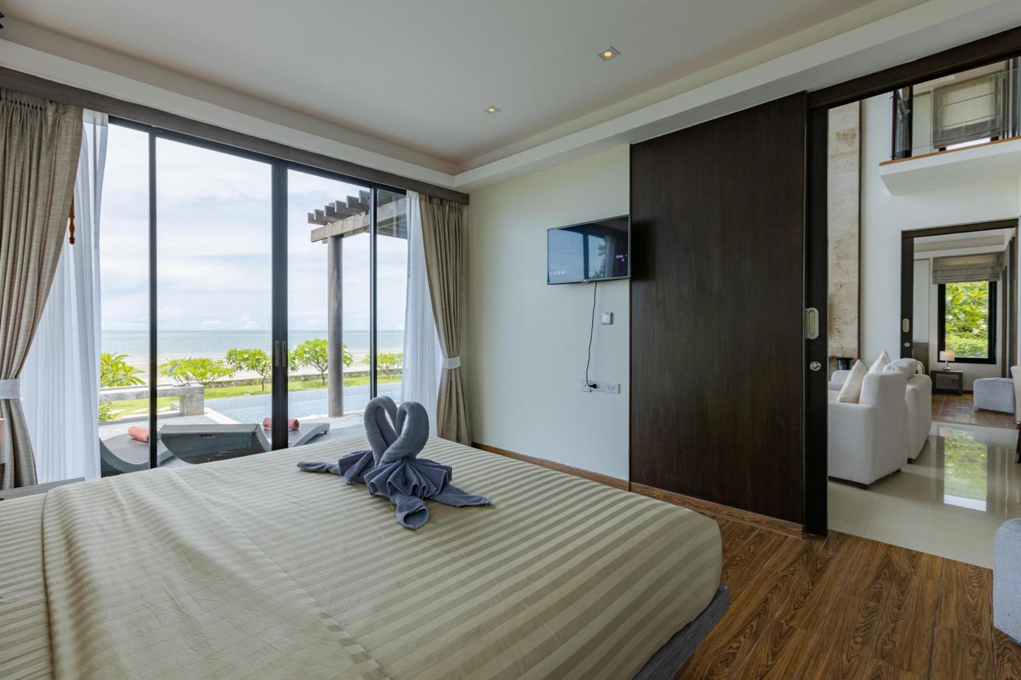 Beachfront Modern 4 Bedroom Pool Villa - Rv Hua Hin Ngoại thất bức ảnh