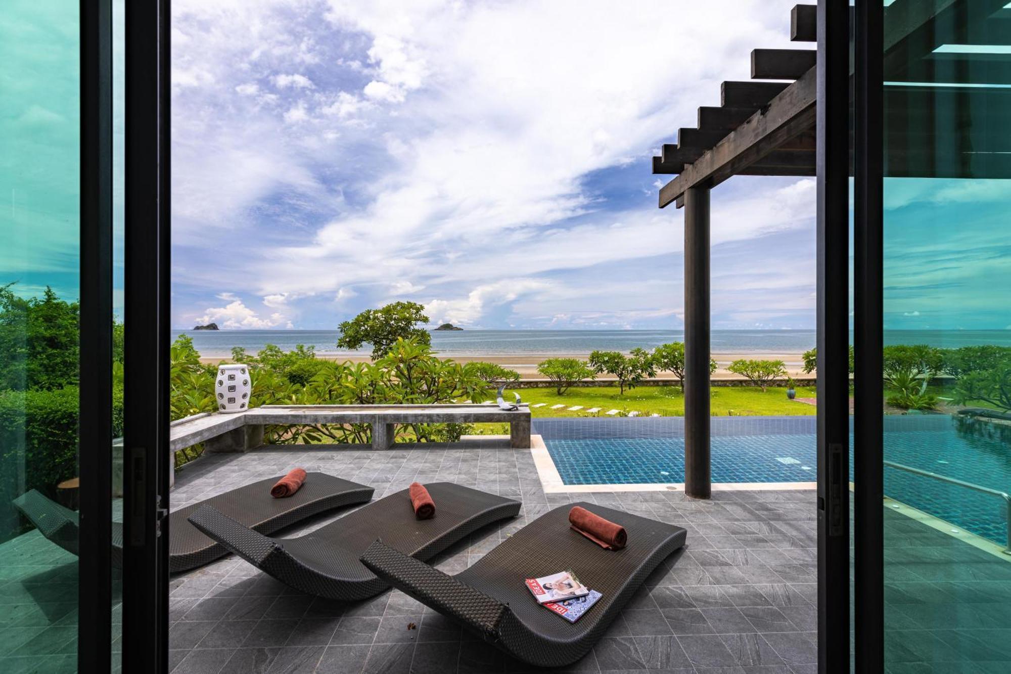 Beachfront Modern 4 Bedroom Pool Villa - Rv Hua Hin Ngoại thất bức ảnh
