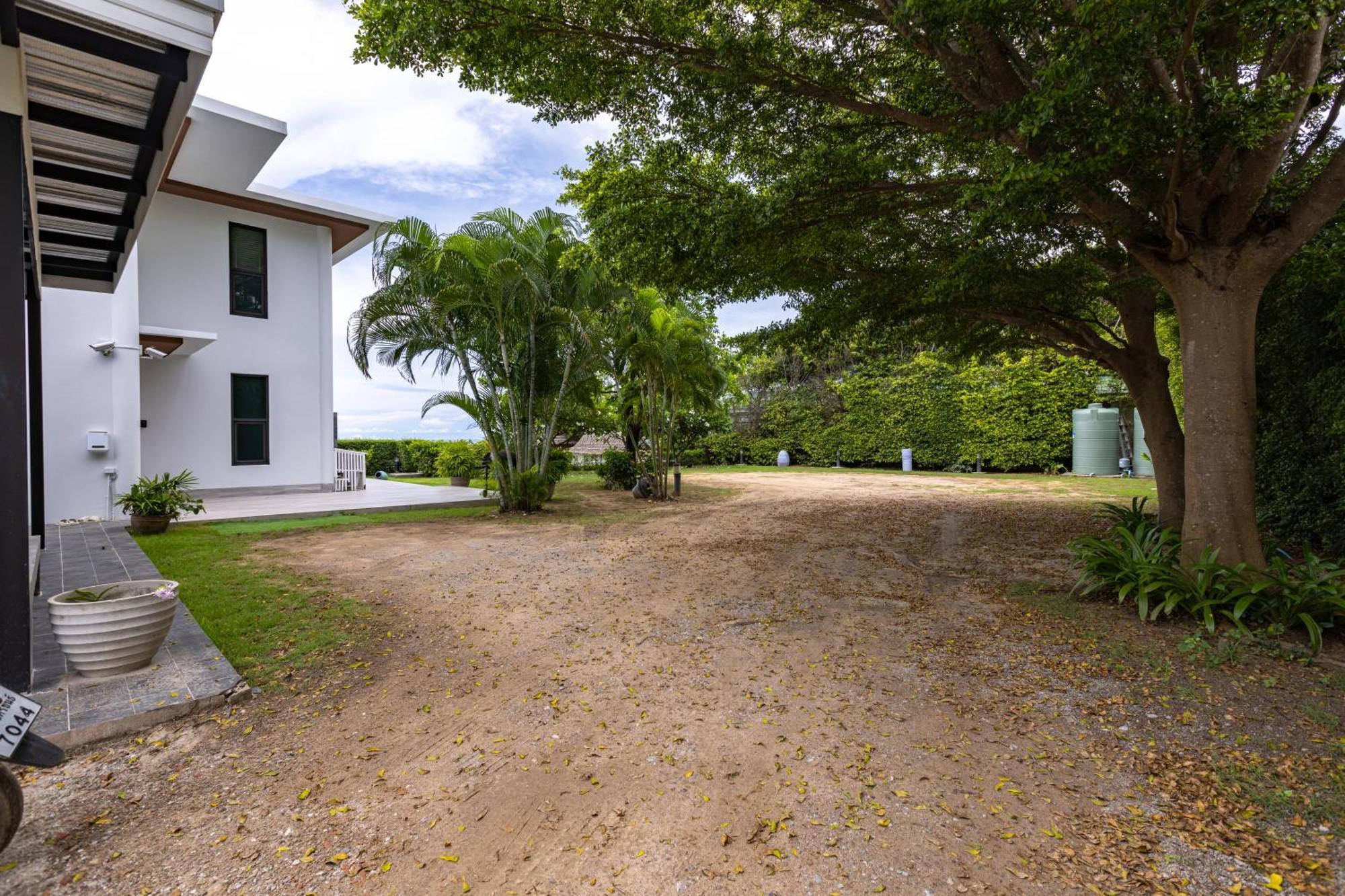 Beachfront Modern 4 Bedroom Pool Villa - Rv Hua Hin Ngoại thất bức ảnh