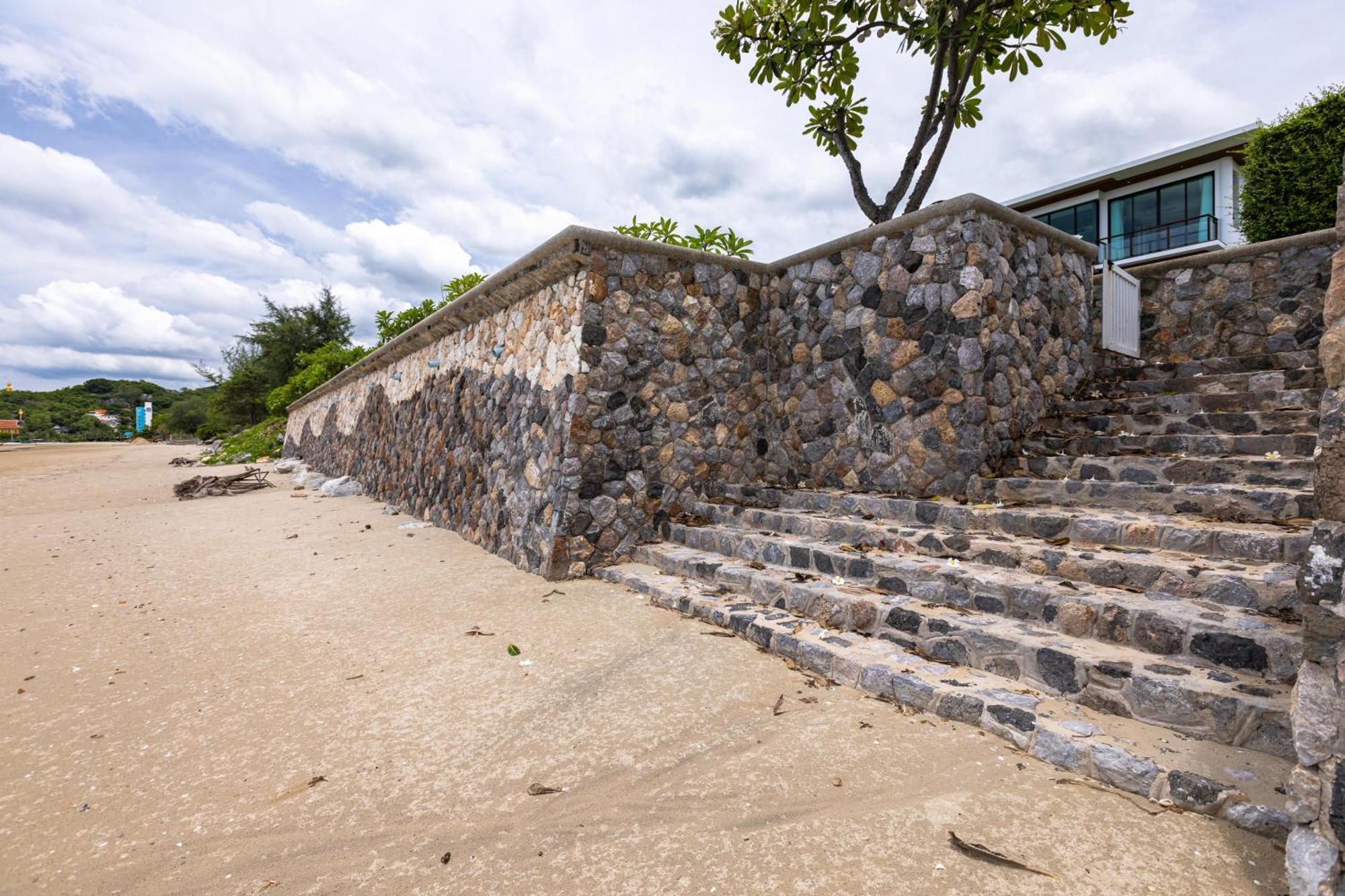 Beachfront Modern 4 Bedroom Pool Villa - Rv Hua Hin Ngoại thất bức ảnh